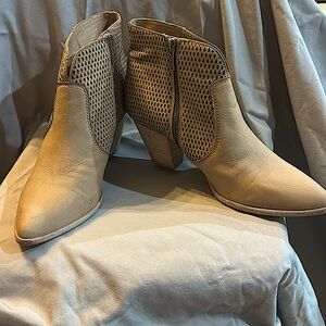 Frye Jennifer booties